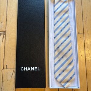 CHANEL Men's Tie with Blue and Cream Diagonal Stripes